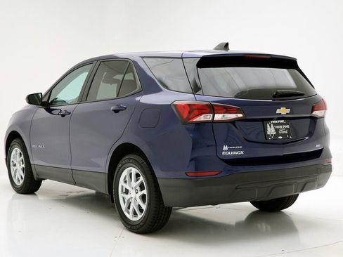 Used 2023 Chevrolet Equinox LS w/ LS Convenience Package image 6