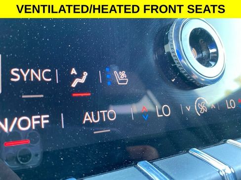 Used 2025 GMC Yukon Denali AWD/4WD image 15
