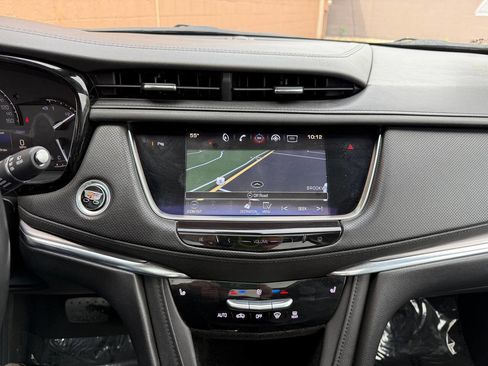 Used 2017 Cadillac XT5 Luxury w/ Driver Awareness Package FWD image 14