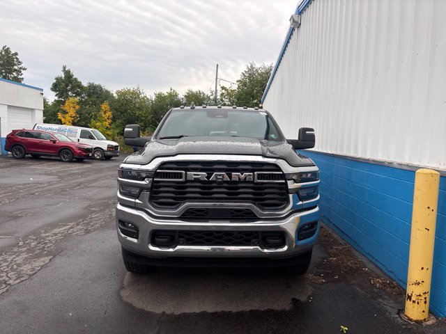 Used 2026 RAM 2500 Tradesman AWD/4WD image 3