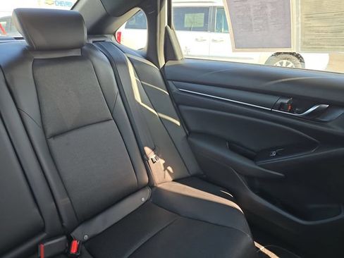 Used 2021 Honda Accord Sport image 14