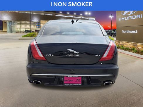 Used 2016 Jaguar XJ L Portfolio image 8