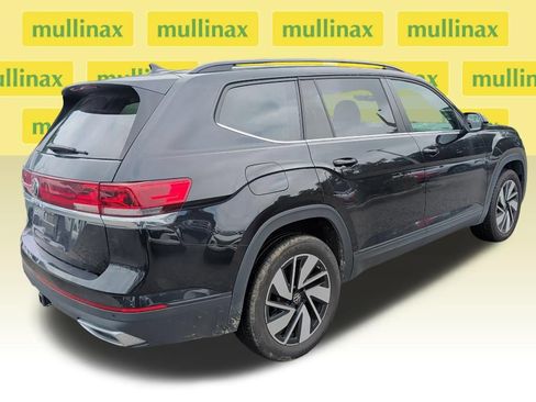 Used 2025 Volkswagen Atlas SE FWD image 5