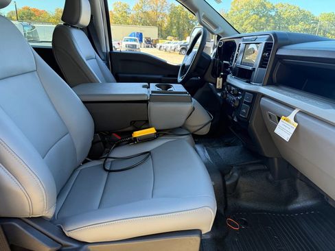 New 2026 Ford F450 XL w/ XL Chrome Package image 12