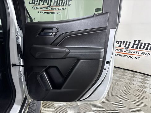 Used 2024 Chevrolet Colorado LT w/ LT Convenience Package AWD/4WD image 22