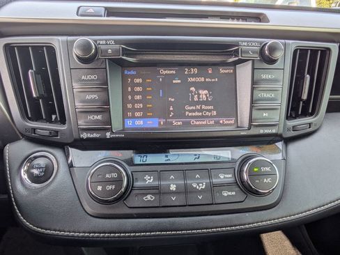 Used 2018 Toyota RAV4 XLE image 25