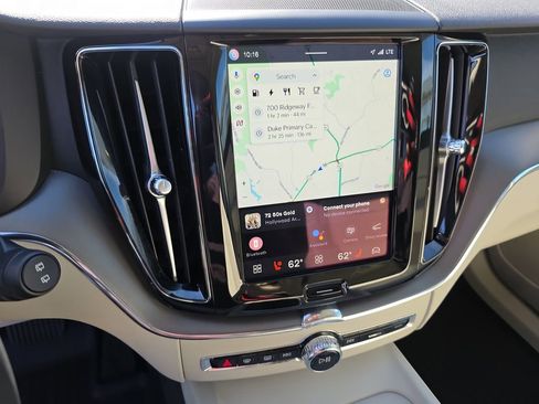 Used 2025 Volvo XC60 T8 Core w/ Protection Package Premier image 28