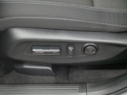 Certified 2023 Honda CR-V EX image 20
