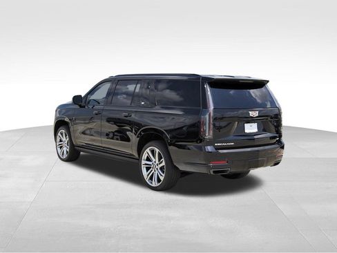 New 2026 Cadillac Escalade ESV Sport w/ Touring Package AWD/4WD image 3