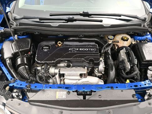 Used 2017 Chevrolet Cruze LT w/ Convenience Package image 15