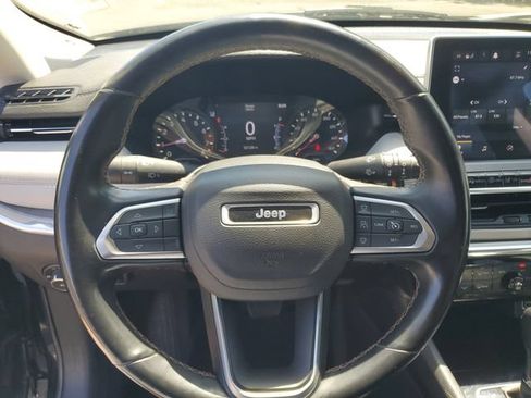 Used 2022 Jeep Compass Limited AWD/4WD image 10