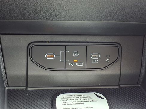 Used 2026 Kia Sportage EX FWD image 5