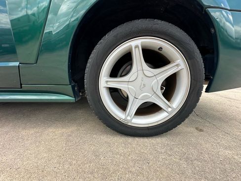 Used 2003 Ford Mustang GT RWD image 27