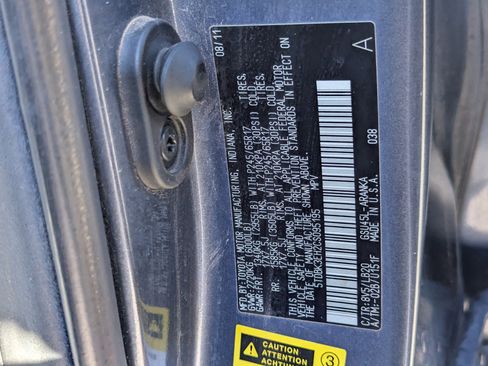 Used 2012 Toyota Highlander 4WD image 30