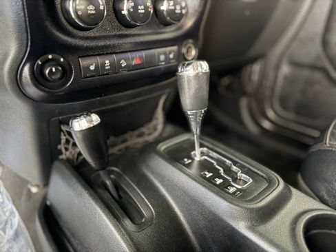 Used 2016 Jeep Wrangler Unlimited Sahara image 48