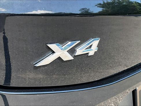 Used 2022 BMW X4 xDrive30i w/ Parking Assistance Package AWD/4WD image 9
