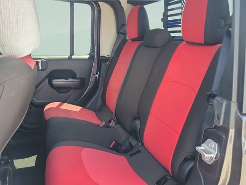 Used 2020 Jeep Gladiator Sport w/ Quick Order Package 24S AWD/4WD image 10
