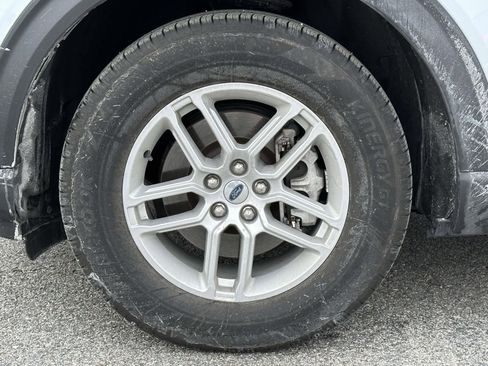 Used 2025 Ford Explorer Active image 7