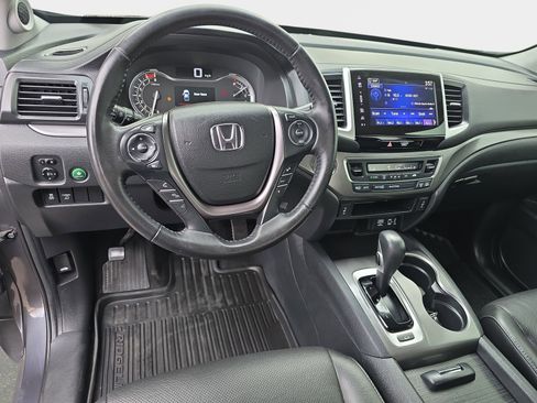 Certified 2019 Honda Ridgeline RTL-T image 17