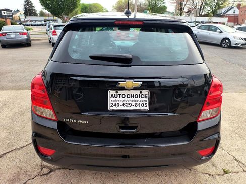 Used 2020 Chevrolet Trax LS image 13