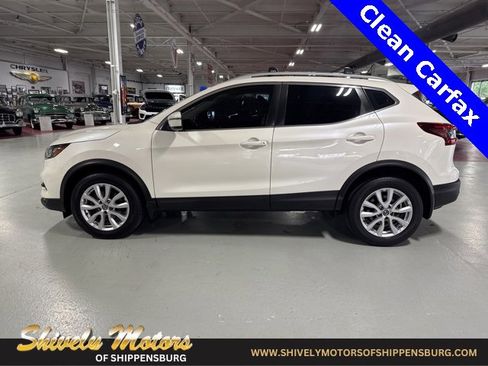Used 2020 Nissan Rogue Sport SV w/ All-Weather Package image 2