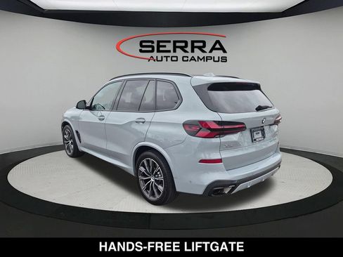 Used 2025 BMW X5 xDrive40i w/ M Sport Package AWD/4WD image 11