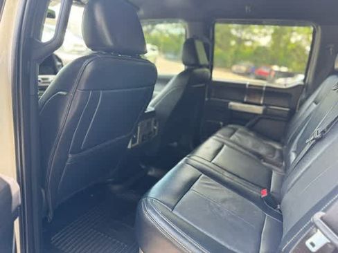 Used 2022 Ford F250 Lariat w/ Black Appearance Package AWD/4WD image 6