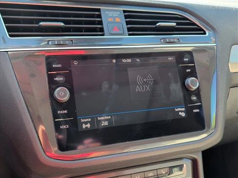 Used 2020 Volkswagen Tiguan S FWD image 13