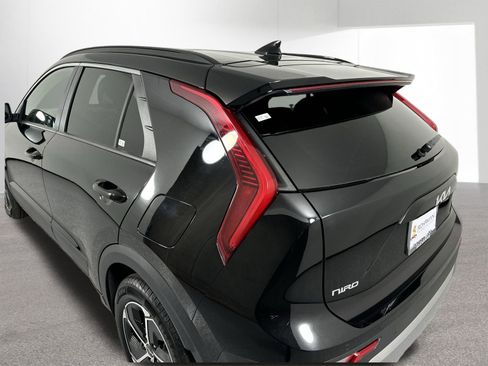 Used 2023 Kia Niro EX image 30