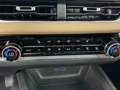 New 2025 Chevrolet Equinox ACTIV image 20