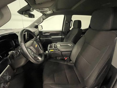 Used 2026 Chevrolet Silverado 1500 LT AWD/4WD image 3