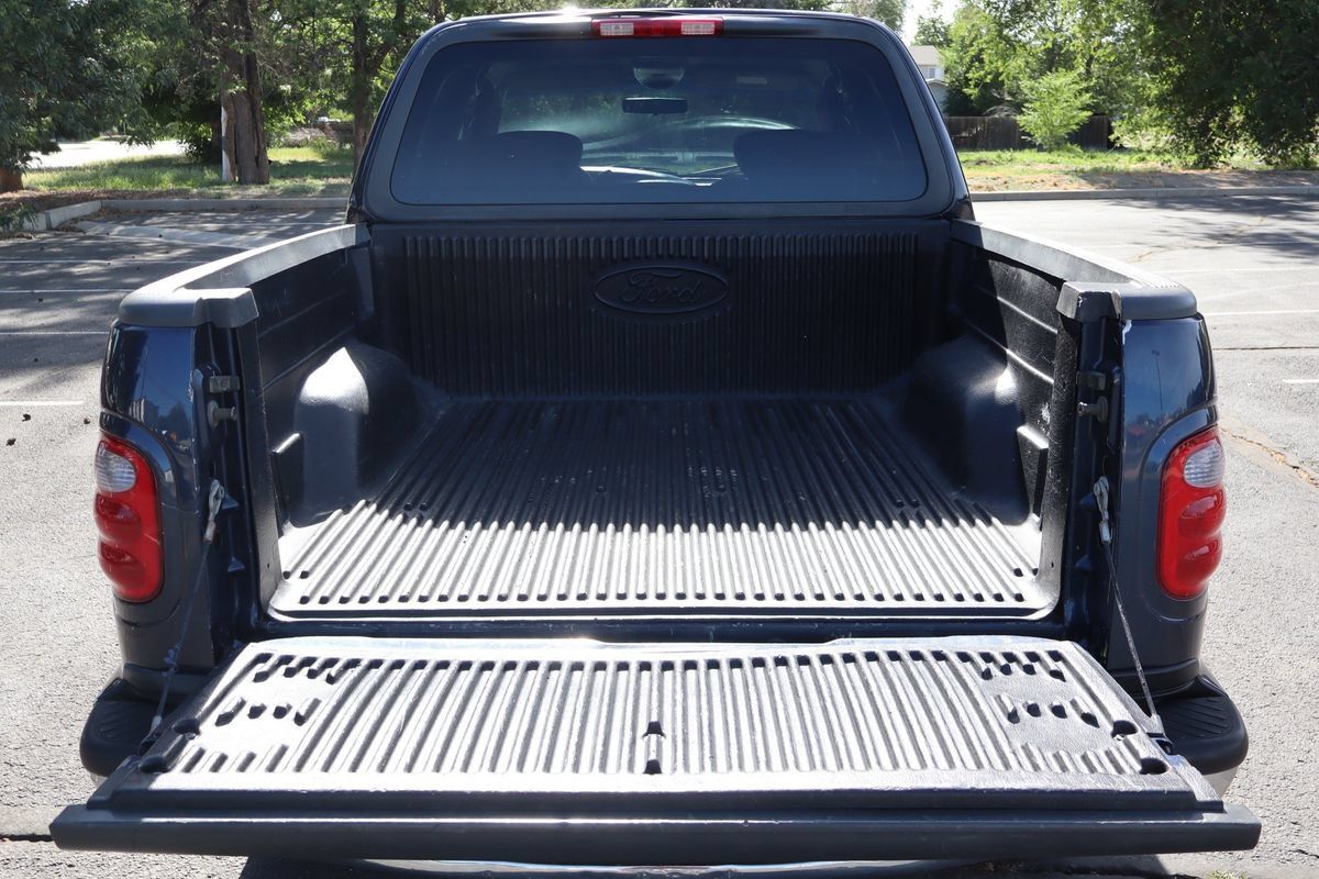 Used 2002 Ford F150 XLT AWD/4WD image 14
