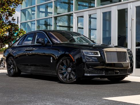 Certified 2023 Rolls-Royce Ghost Base image 21