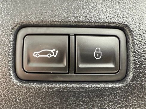 Used 2024 Genesis GV80 3.5T w/ Advanced Package image 12