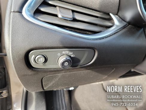 Used 2020 Chevrolet Malibu LT image 27