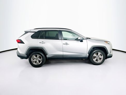 Used 2025 Toyota RAV4 XLE FWD image 10