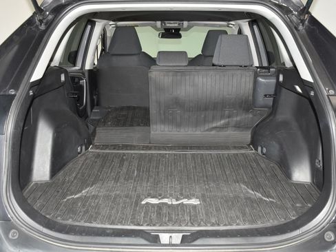 Used 2025 Toyota RAV4 LE AWD/4WD image 28