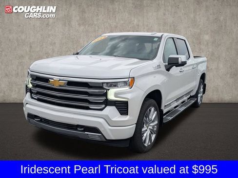 Used 2023 Chevrolet Silverado 1500 High Country w/ High Country Premium Package AWD/4WD image 4
