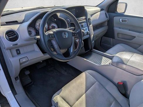 Used 2015 Honda Pilot LX image 9