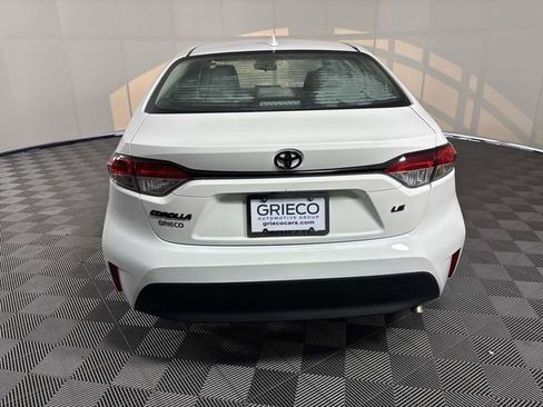 Used 2025 Toyota Corolla LE FWD image 7