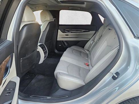 Used 2018 Cadillac CT6 Luxury image 20