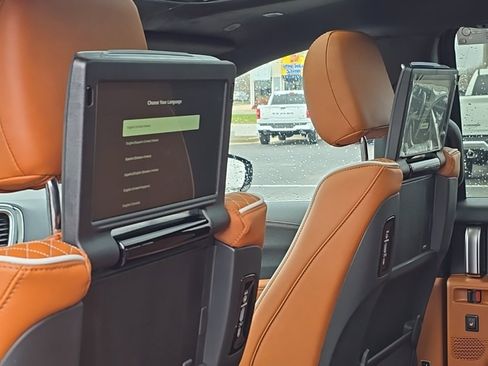 New 2026 Chrysler Pacifica Pinnacle image 47