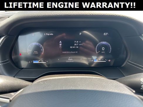 Used 2023 Jeep Grand Cherokee Laredo image 19