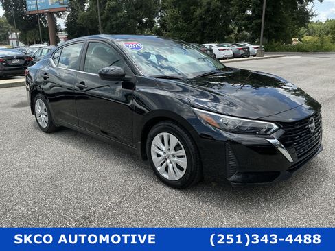 Used 2025 Nissan Sentra S FWD image 7