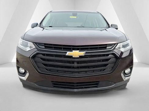 Used 2018 Chevrolet Traverse LT FWD image 2