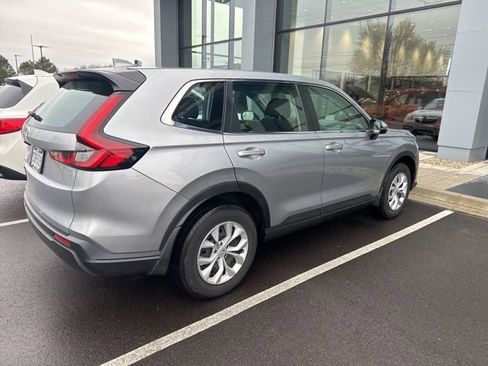 Used 2023 Honda CR-V LX image 2