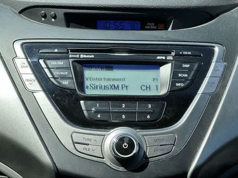 Used 2013 Hyundai Elantra Limited FWD image 11
