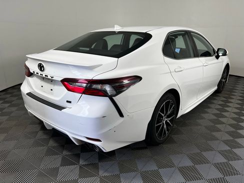 Certified 2023 Toyota Camry SE w/ Cold Weather Package FWD image 5