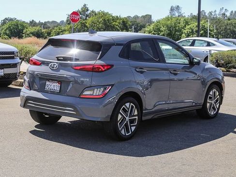Certified 2023 Hyundai Kona Limited FWD image 5