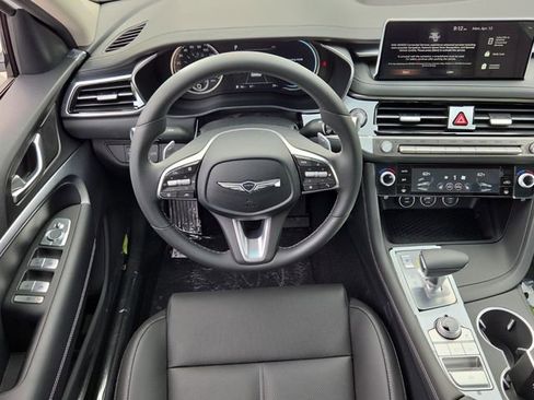 New 2026 Genesis G70 2.5T image 8
